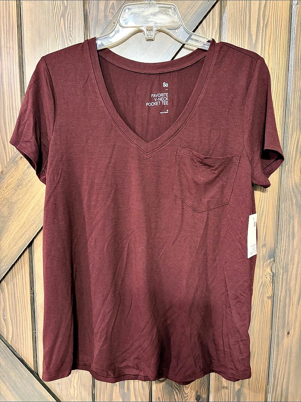 So Favorite V-Neck Pocket Tee Pocket Tee in Burgundy Size Medium NWT